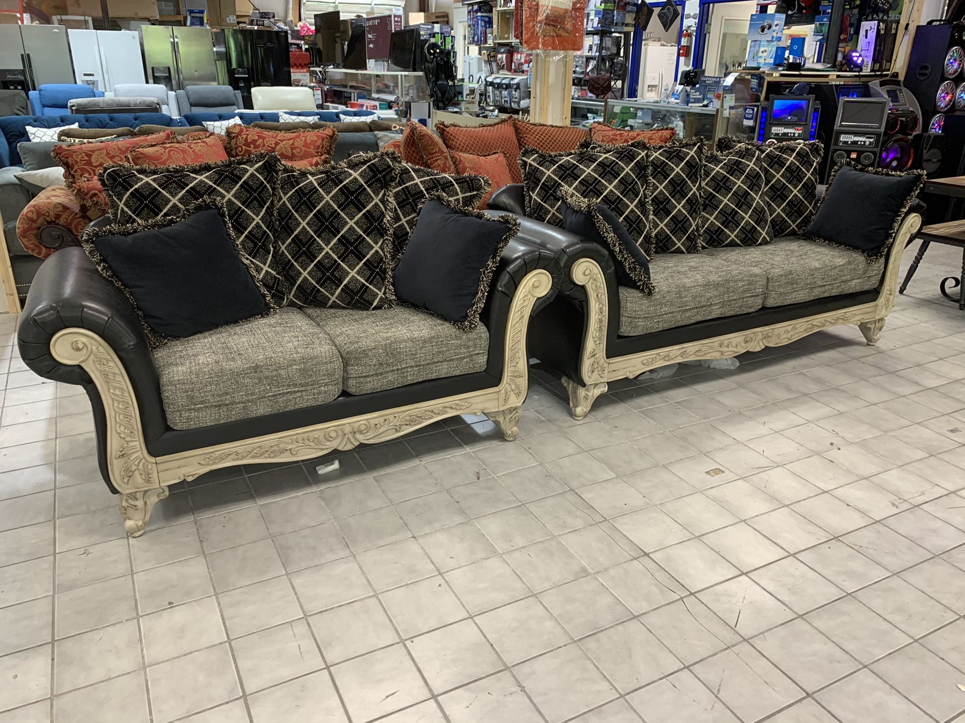 Sofa & loveseat