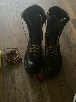 Whites fire boots 400v10, 91/2 D moving sale