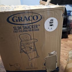 GRACO Baby Slim Sitter With Tray And All Parts