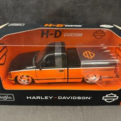 Maisto Harley-Davidson Edition 1993 Chevrolet 454 SS Pick-Up 1:24 Scale Diecast