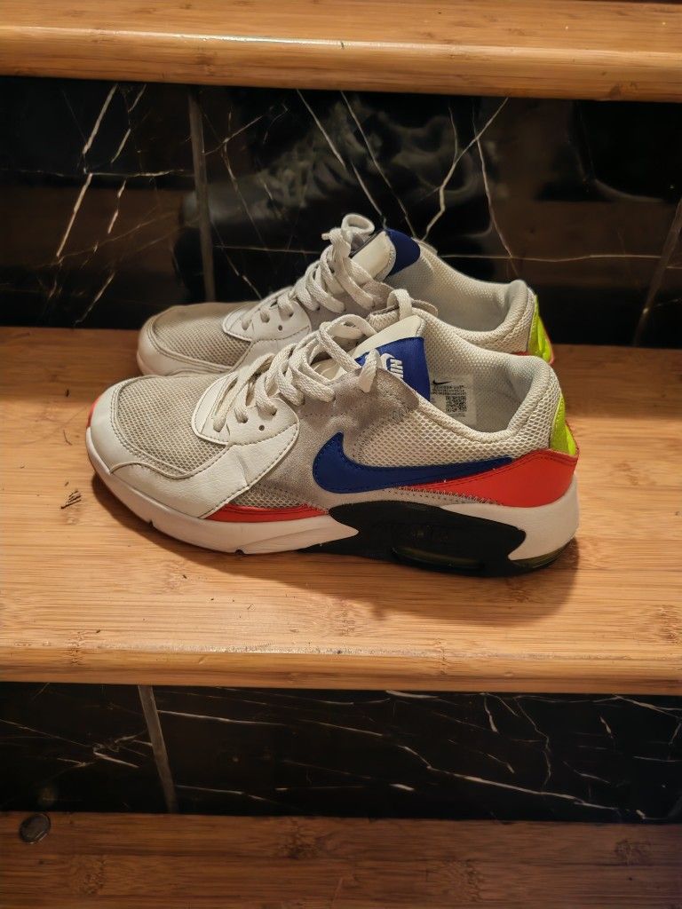 Nike Air Max Size 5y