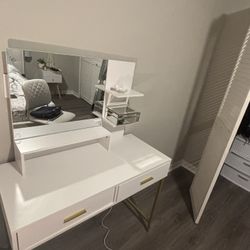 Makeup Vanity 