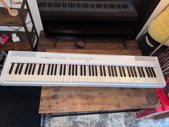Yamaha Digital Piano Keyboard White p 115