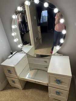 Vintage Makeup Vanity