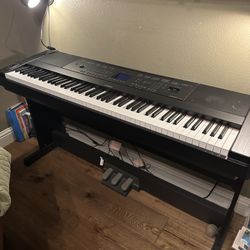 Yamaha Keyboard