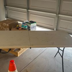 6 Foot Folding Table Like New