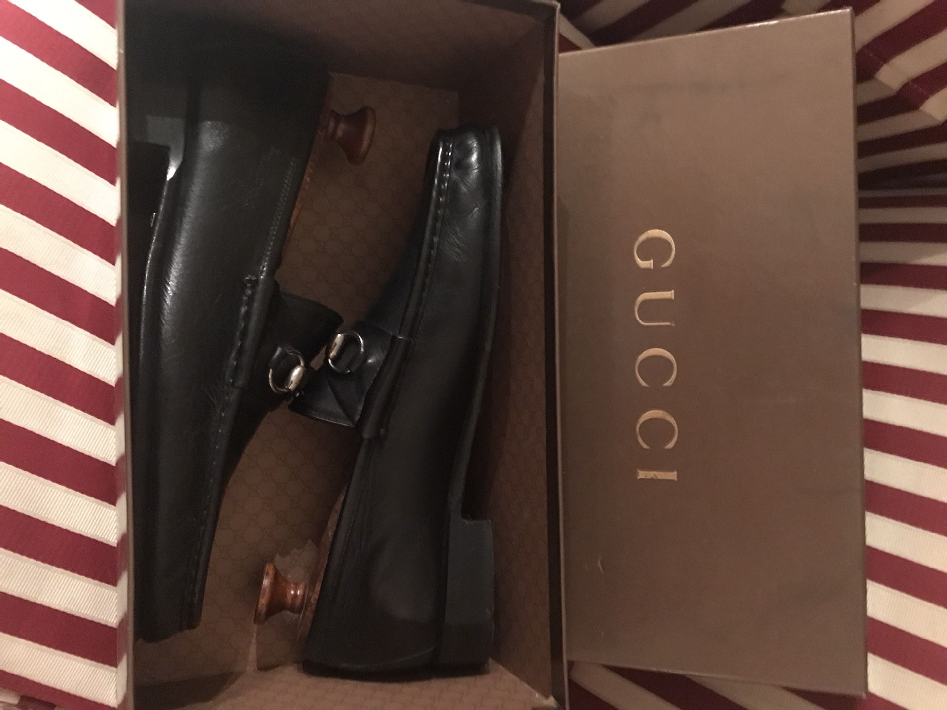 Like New genuine Gucci Merry Christmas !!!