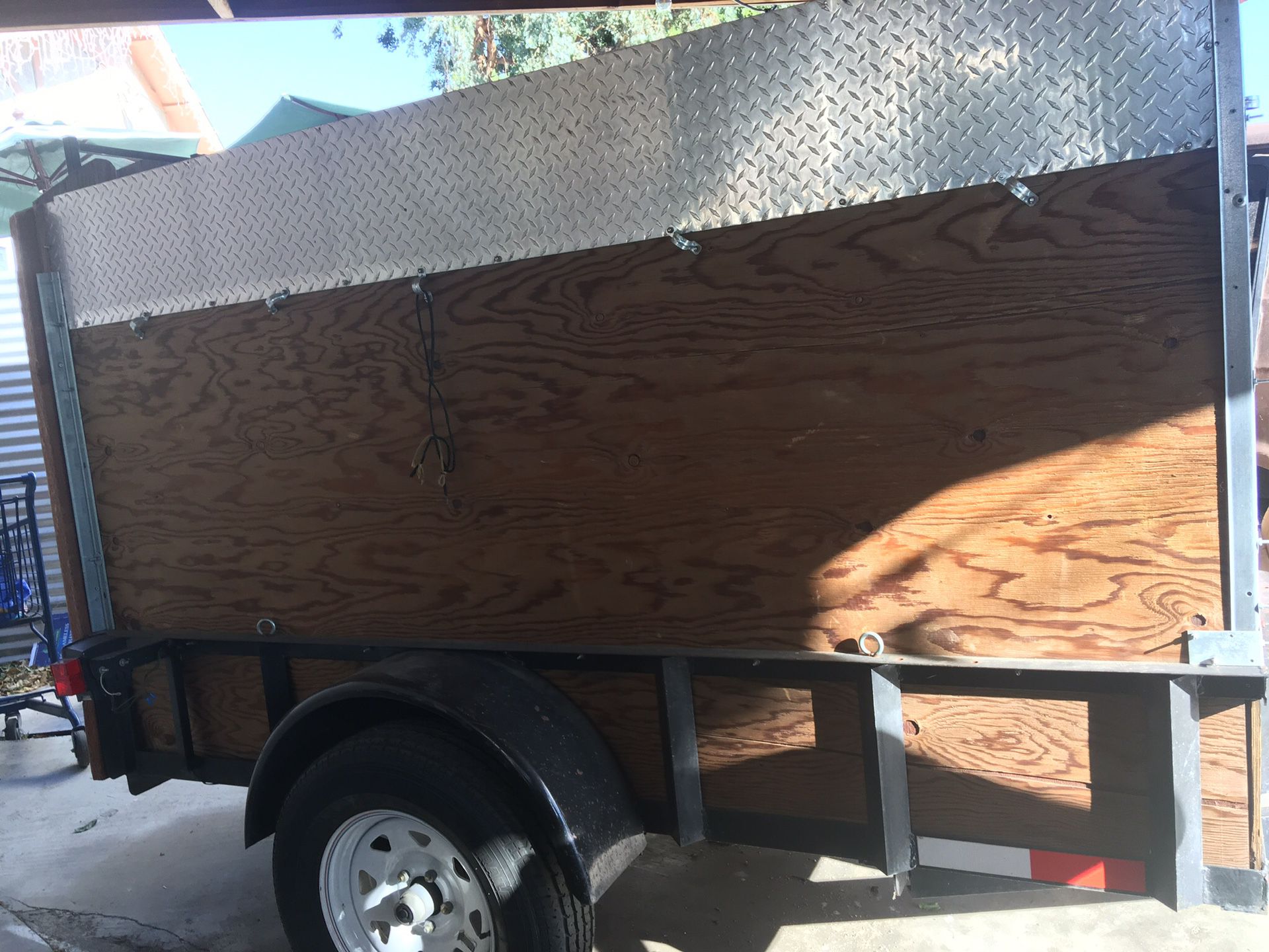 5ft x9ft w/6ft sides sporty hauling utility trailer