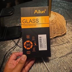 Iphone 16 Pro Glass Screen Protector (3 Pack) $7