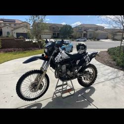 2012 Suzuki DRZ 400 Includes New Black Widow Hitch Carrier And Ramp