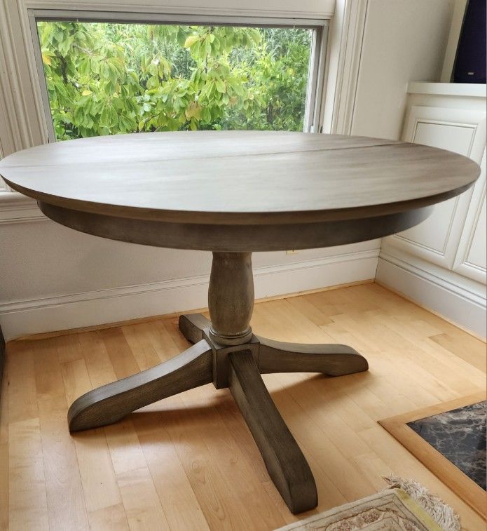 Pottery Barn Pedestal Dining Table 45"_62"