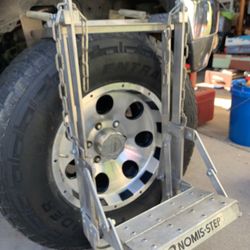 Nomis-Step Tire Step