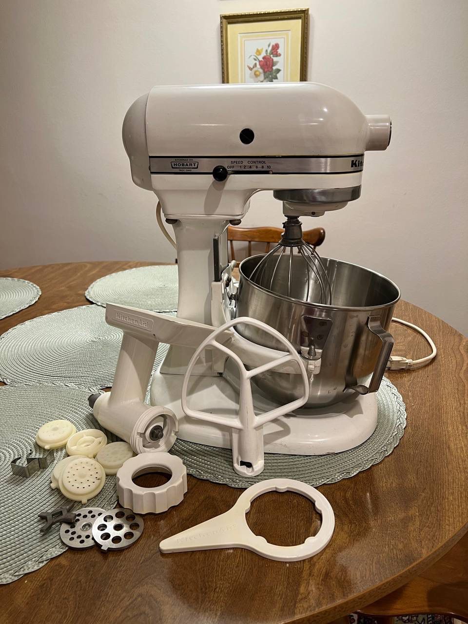 KitchenAid K5SS ~ Heavy Duty 10-Speed Stand Mixer with 5 qt Bowl and  Attachments 