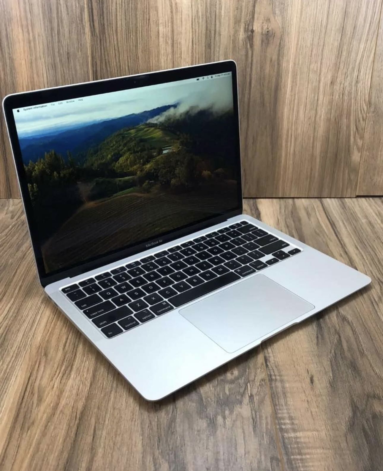 2020 Macbook Air i3 8gb ram 256ssd