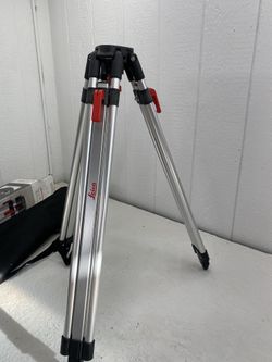 Leica Disto 828426 TRI200 Tripod