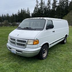 2000 Dodge Ram Van