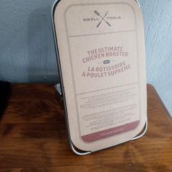 WILLIAMS SONOMA Ultimate Chicken Roaster Stainless Steel Grill Roasting Tool NEW