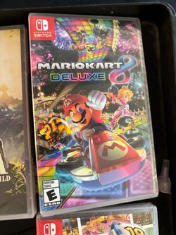 Mario Kart 8 Deluxe Nintendo Switch NEW SEALED