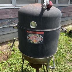 Verticle Smoker and Grill 
