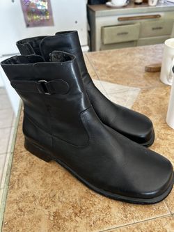 Black Boots 10w