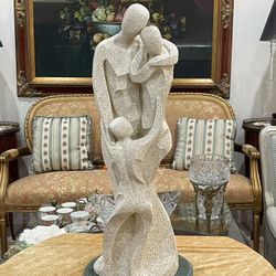 Beautiful Modern “Amore” Abstract Geometric Sculpture Embracing Loving Couple and a Child🌷