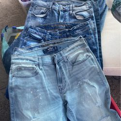 Pantalones Like New  Size 31x32  $10.00Cada Uno 