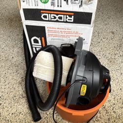 Ridgid 6 gallon wet/dry vacuum