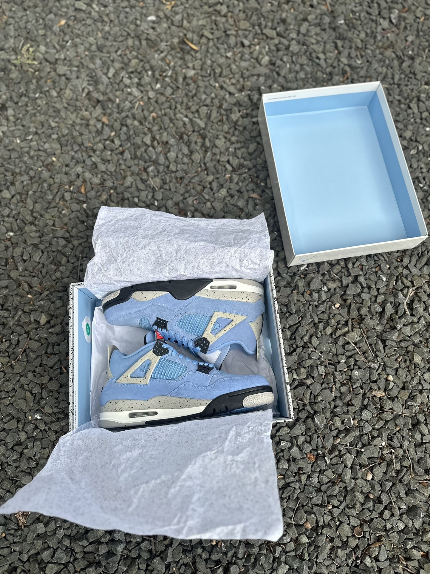 Jordan 4 Unc