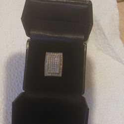 10 K Gold and diamond ring for sale