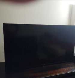 ROKU 40 INCH