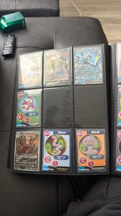34 Pokemon cards lot