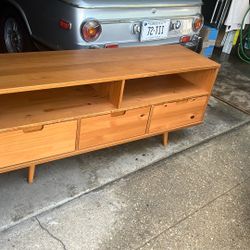 Forniture Table 