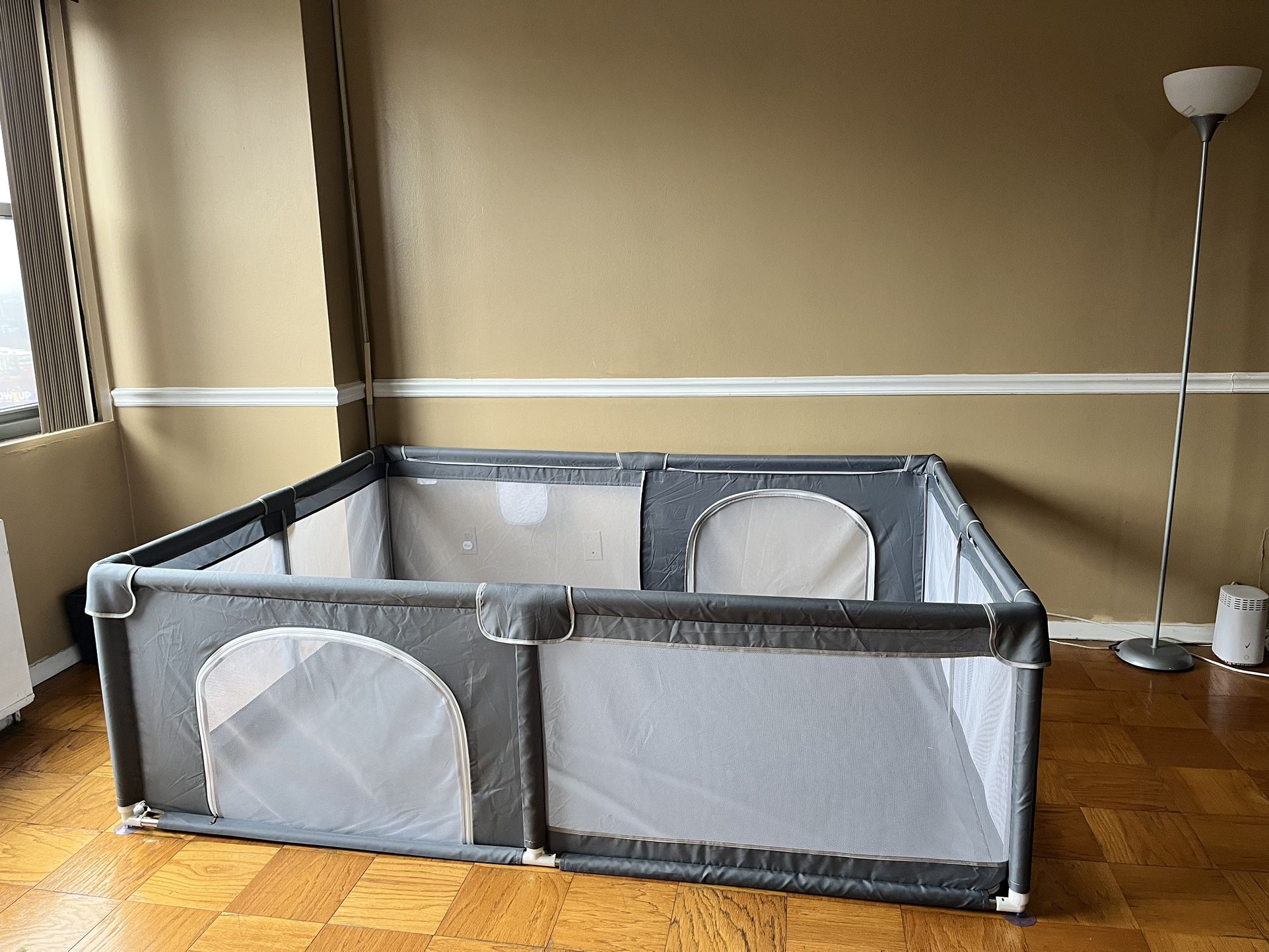 Large Baby Play Pen/ Activity Center