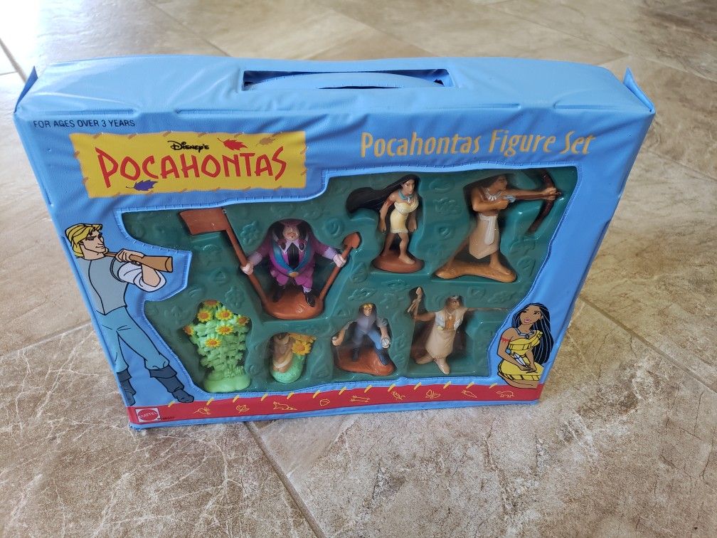 Vintage Disney Pocahontas Mini Figures/Figurines in Original Case