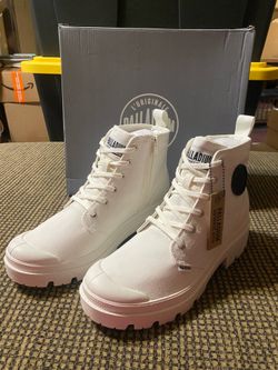 Palladium Women’s Pallabase Twill Boots Star White (8.5)