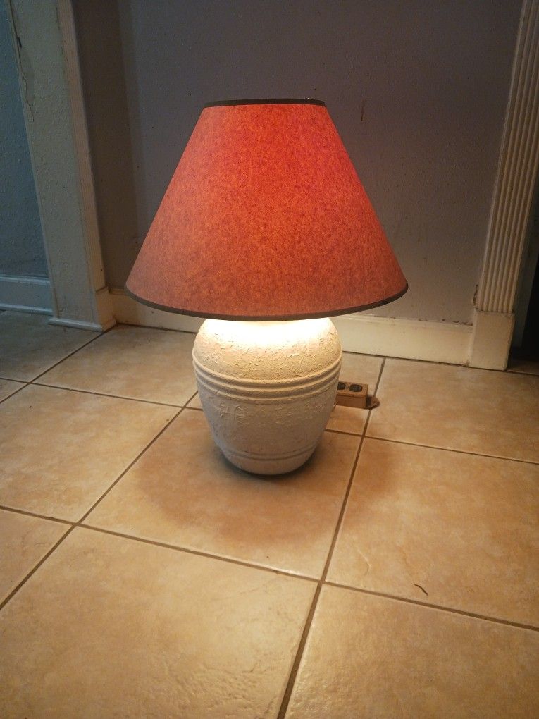 Lamp With Shade Netrual Beige