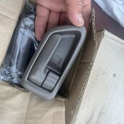 97-21 Toyota Camry Inside Door Handles