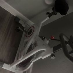 Magnetic Indoor Cycling 