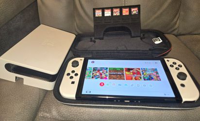 Nintendo switch old brand new wiht 5 games