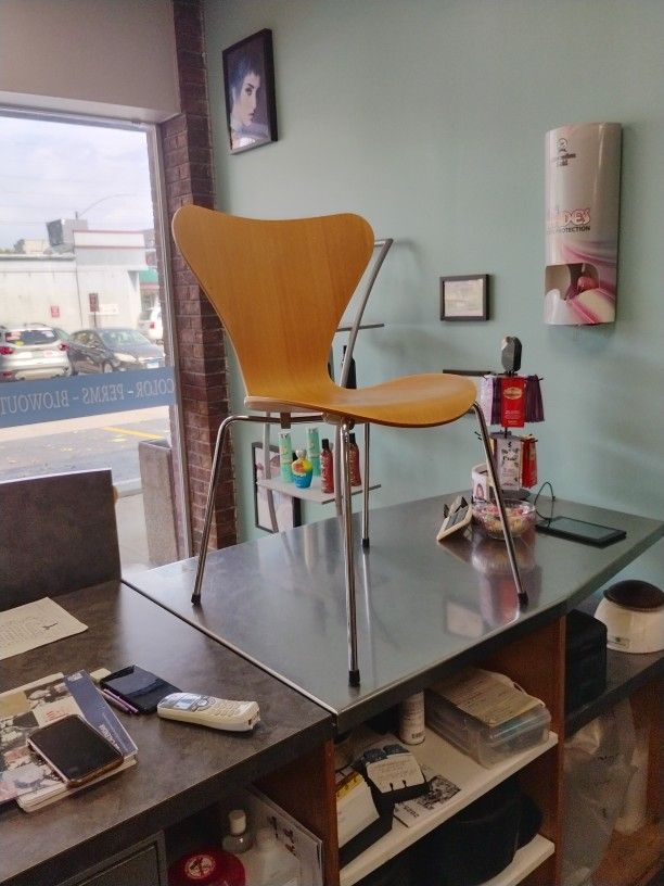 4 Fritz Hansen Vintage Chairs (Used)