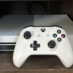 Xbox One S with 3 Games 
