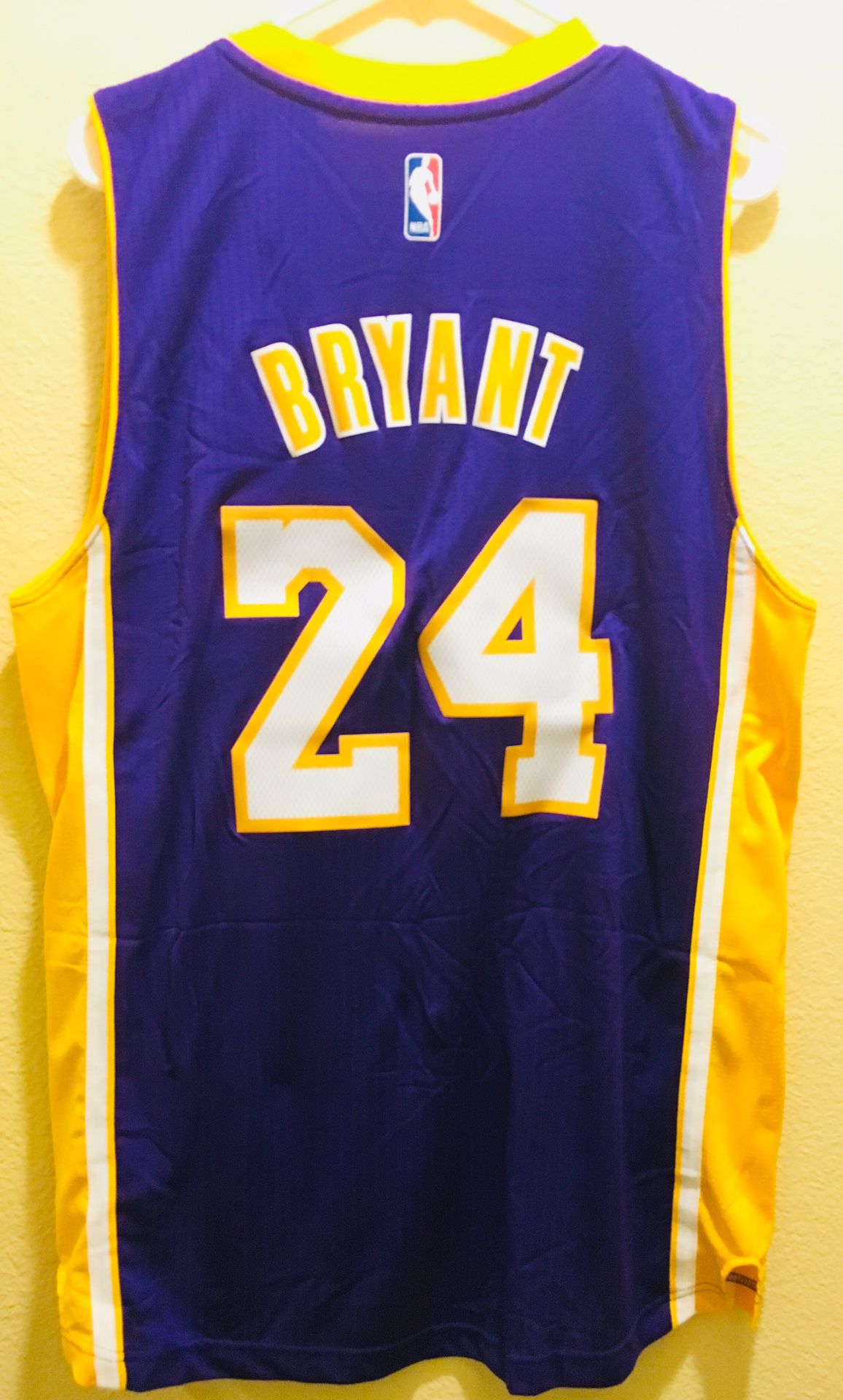 NWT Adidas Swingman Kobe #24 Away Lakers Jersey +2". for Sale in Green Valley, AZ - OfferUp