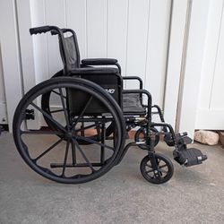 Wheelchair Rolls Smooth Flolds Easily Excellent Condition 