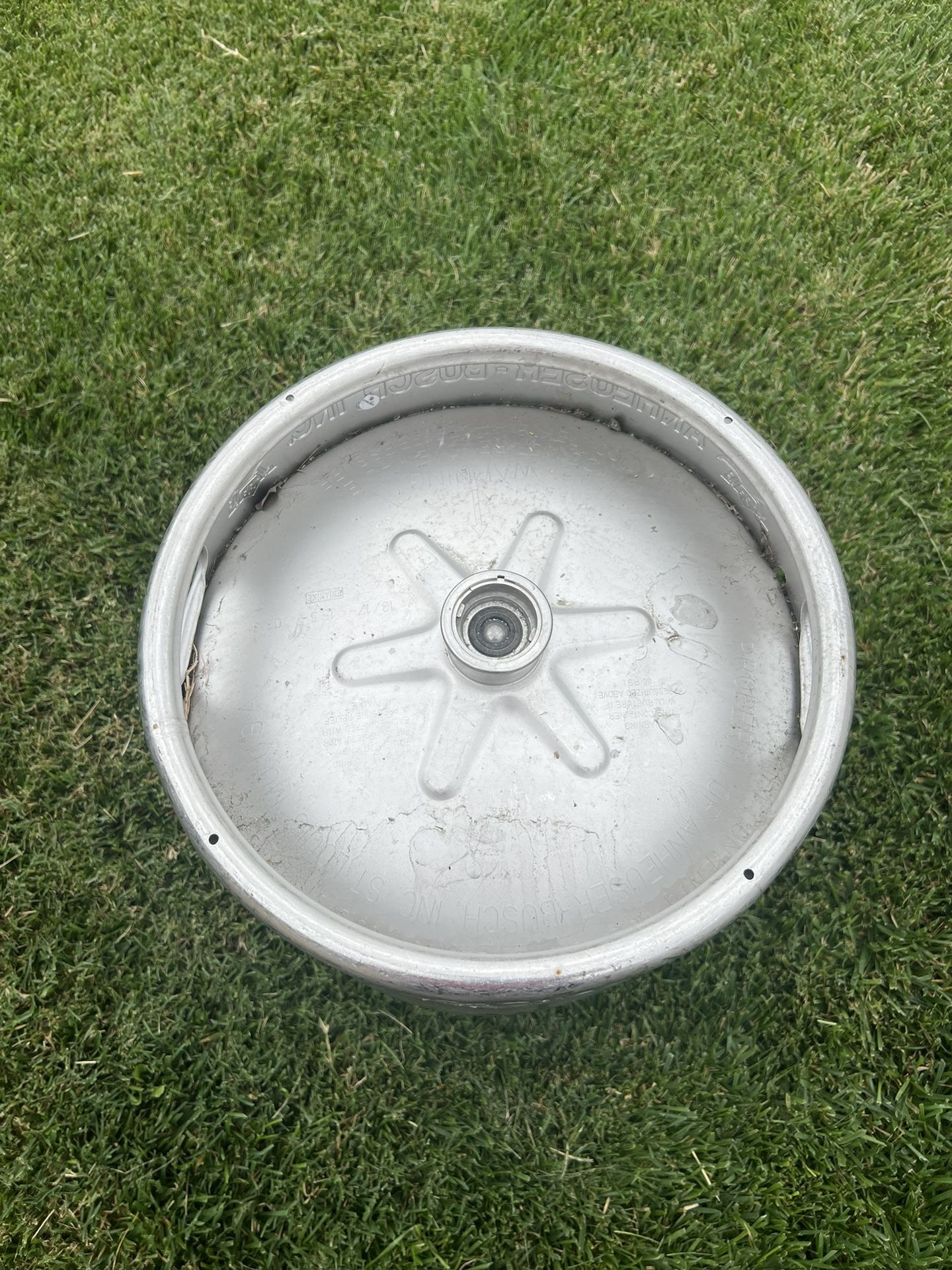 15.5 Gallon Keg Business equipment