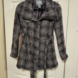 Charlotte Russe Black & White Tweed Jacket W/Belt Sz. S 95% Polyester 5% Wool