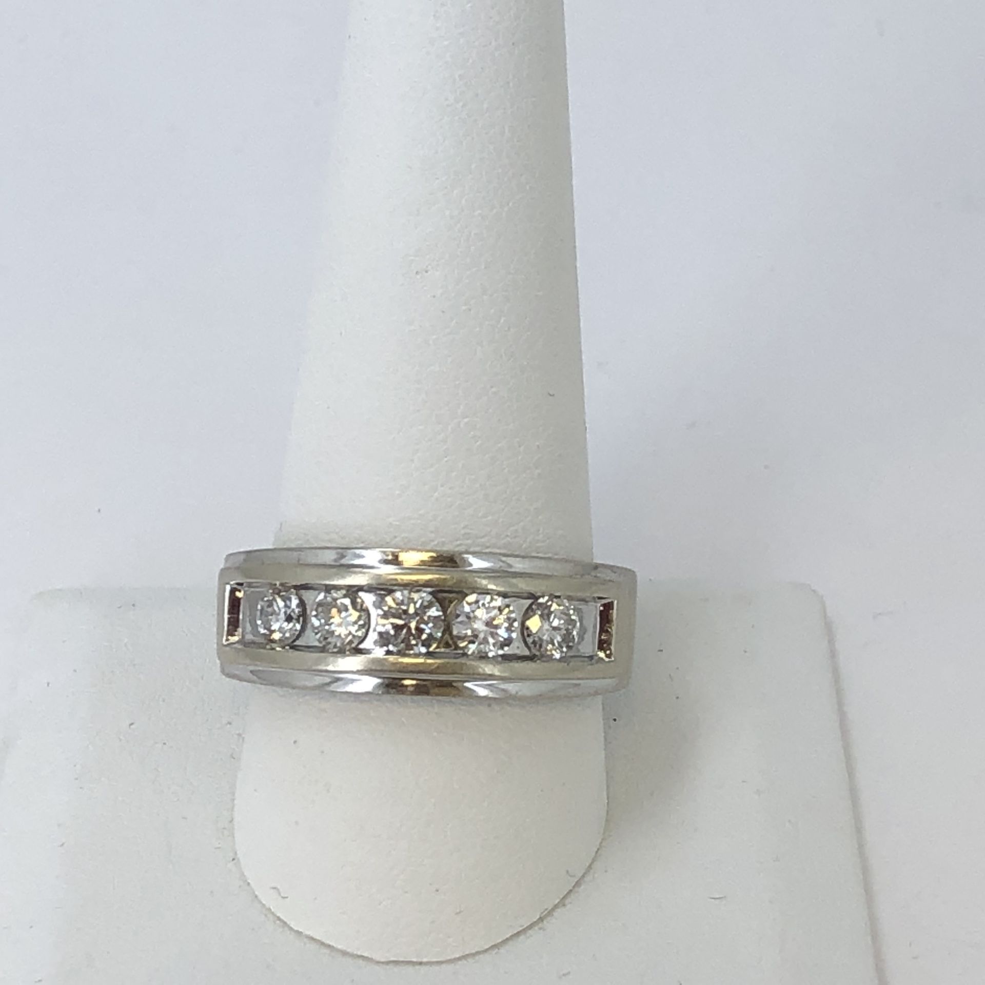Men’s 10k White Good Diamond Wedding Band Size 11