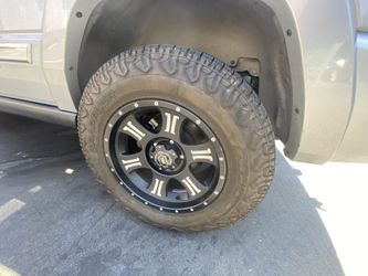 35” wheels 
