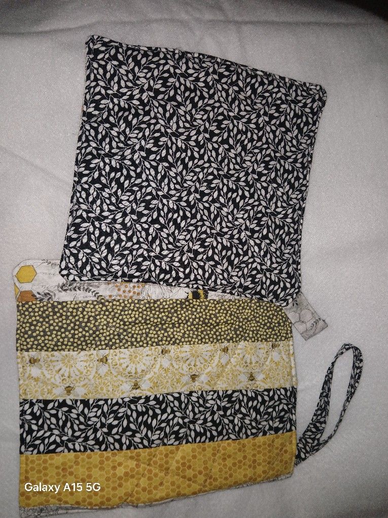 Hand Made Pot Holders With Cute Bee Design