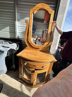 Small Oak Hutch With Mirror