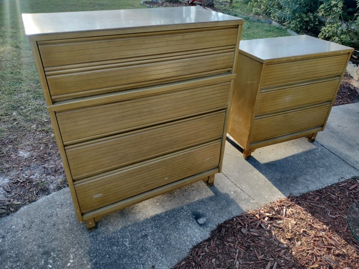 ✨ 2-Piece Mid-Century Dresser Set 😍 Durable, Stylish & Functional! ✨